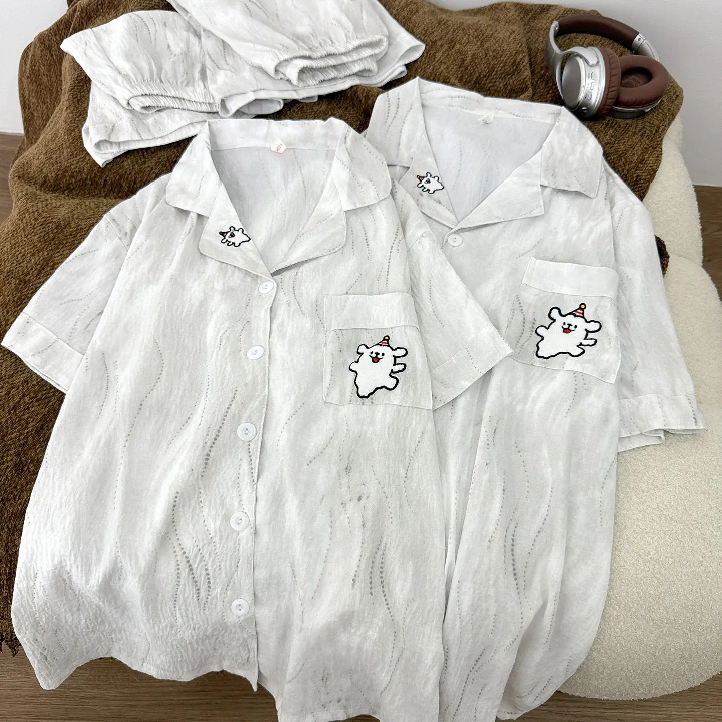 F232 celebrate white short sleeve
