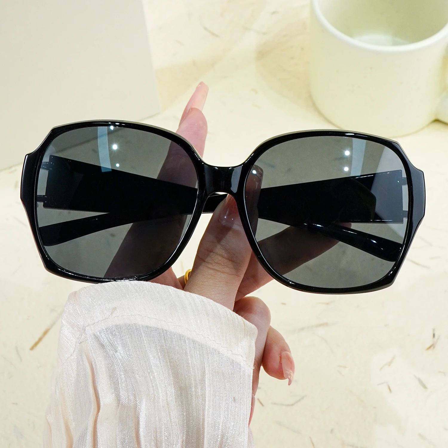 Fit-Over-Brille Retro übergroße quadratische Nachtsicht-Sonnenbrille, V400-Schutz, stilvoll für Outdoor-Sportfahrten – Detail 10