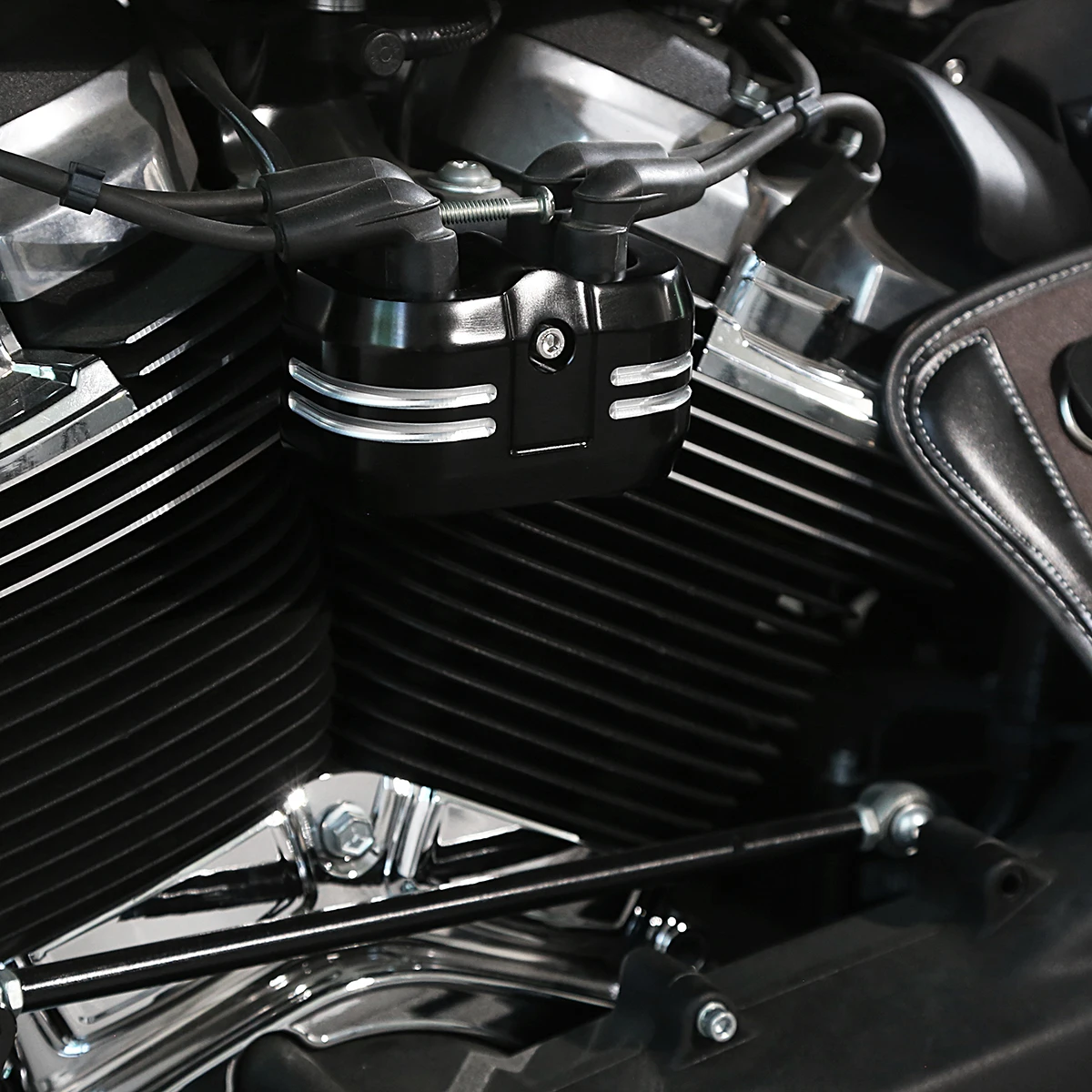 Gloss Black Shallow Cut Ignition Coil Cover For Harley Softail Fatboy Slim Street Bob Breakout Low Rider Fat Bob 18-23