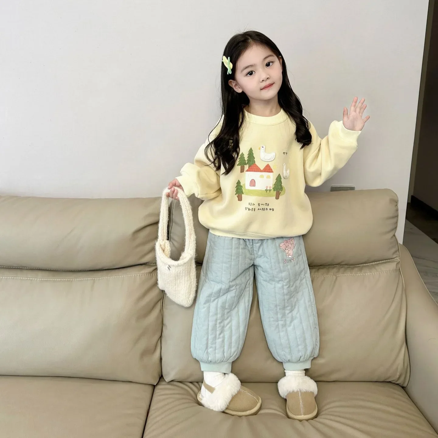

Girls Yellow Hoodies Children 2025 New Autumn Collection Fashion Simple Casual Cartoon Hoodies Top Korean Sweet Style Clothes