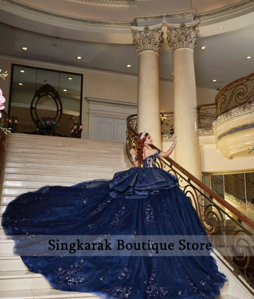 فستان Quinceanera أسود رائع مزين بالكريستال والخرز قبالة الكتف فستان حفلة عيد ميلاد حلو 16 مخصص