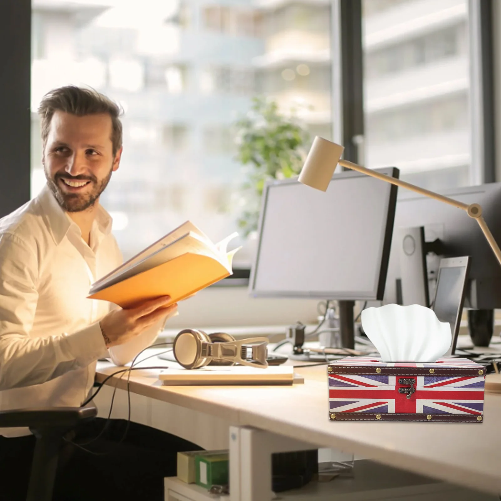 

1 pc Box Pu Wood Desktop Napkin Container For Home Car Use Delicate Pattern Retro Napkin Holder Storage Dispenser