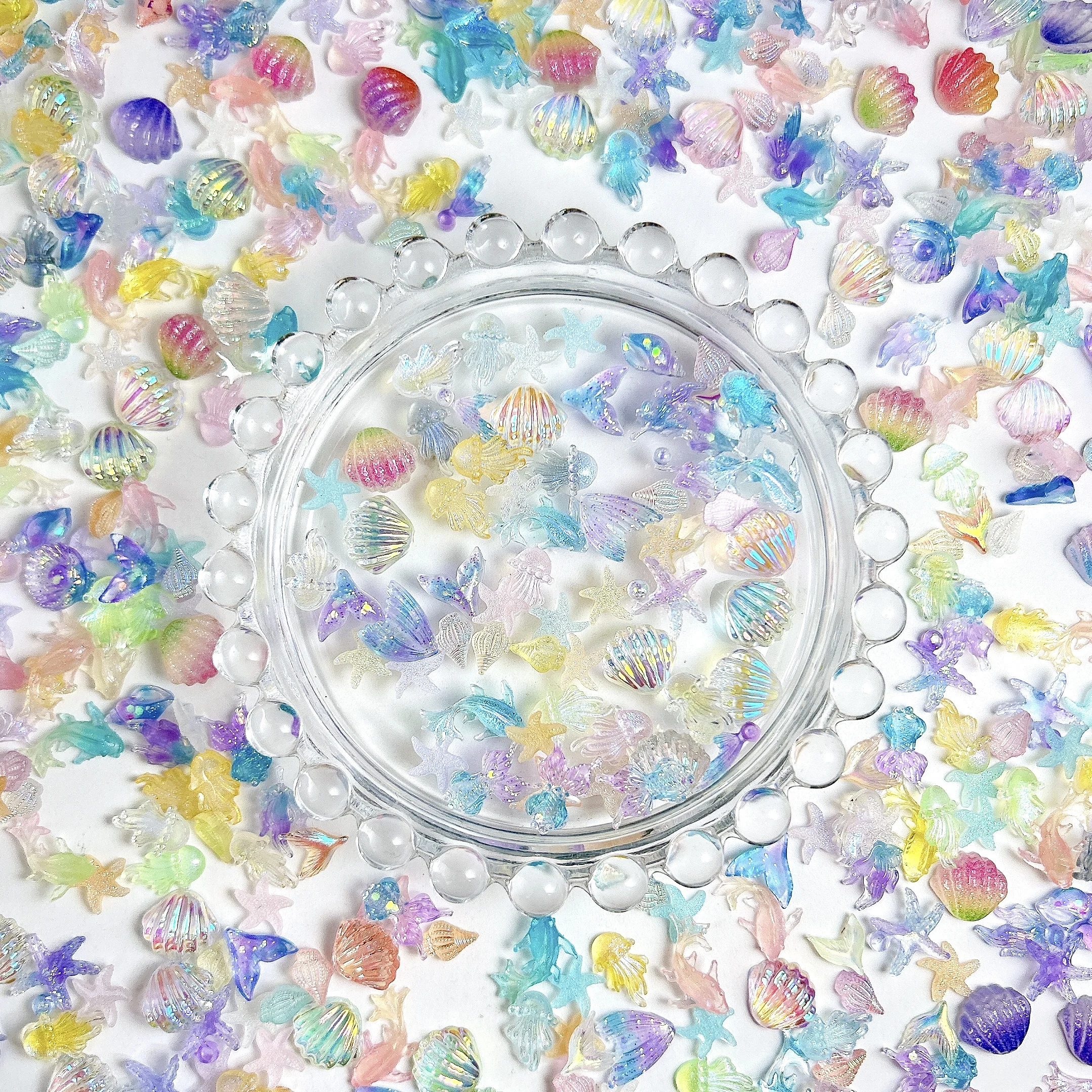 50 個 3D クリエイティブ模擬貝殻ネイルチャームカラフルな半透明クラゲオーシャンシリーズ樹脂ネイルアートデコレーション DIY
