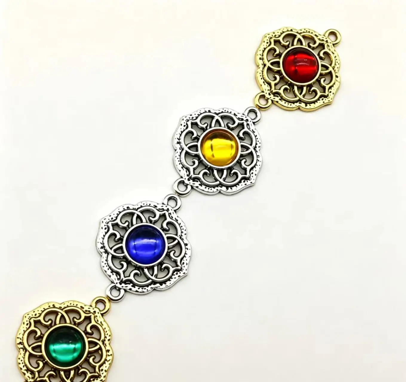Double Loops Alloy Gemstone Connector Pendants 2.7×2.2cm Vintage Hollow Rhinestone Charms for Bracelet Necklace DIY Craft