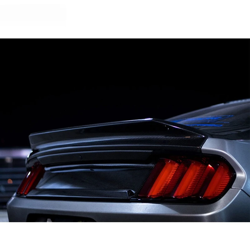 For 15-23  Mustang Carbon Fiber Trunk Lid, Mustang Exclusive Upgraded High-quality Carbon Fiber Tailgate Decoration