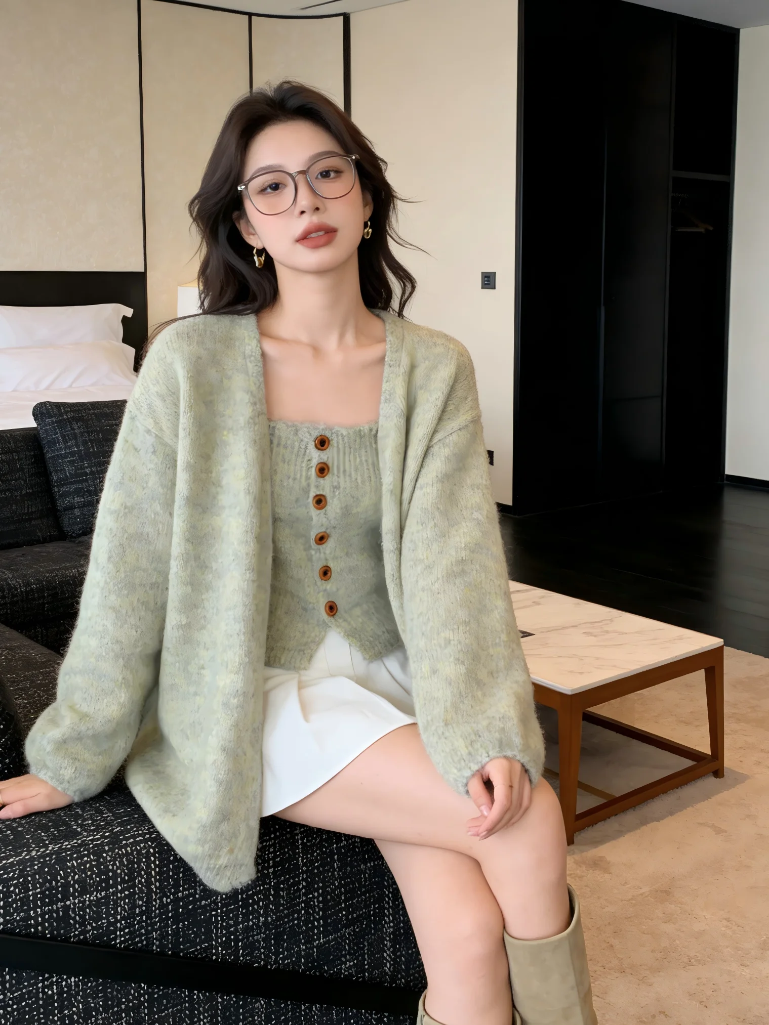 

Korean Sle Lazy Soft Knitted Two-Piece Set Top Coat Gentle Wind New Year's Clothes Long Sve V-Ne Warm Casual Faion