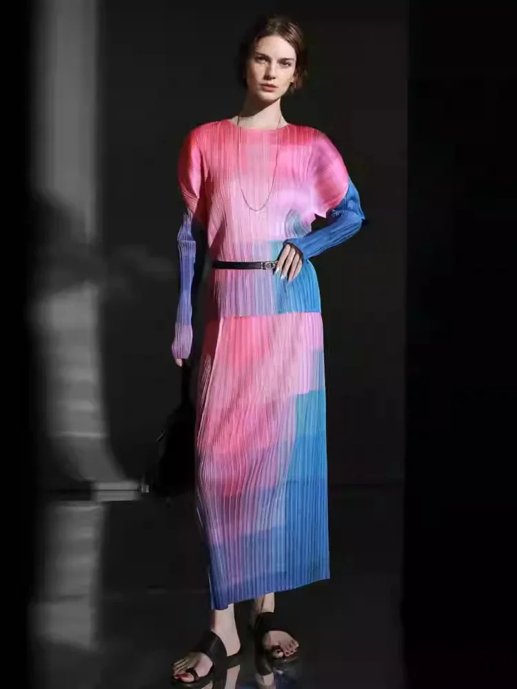 

Женская футболка из 2 предметов с круглым вырезом и длинными рукавами с геометрическим узором, свободная посадка, большие размеры, полуюбка, 2025 летняя женская одежда