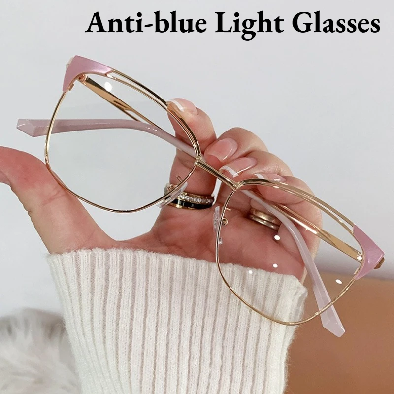 

Fashionable Ultra-lightweight Versatile Eyewear Retro-inspired Sophisticated Anti Blue Light Metal Openwork Frames Glasses
