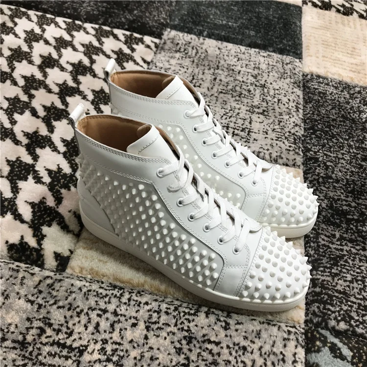 

Cloumance 2025 Высокий модный кожаный каблук Rivet oes Модный молодежный плаский каблук со шнуровкой, износостойкий круглый носок на плоской подошве