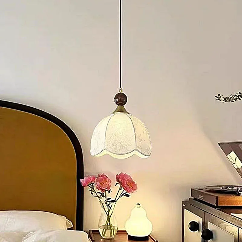 TechHPFrench Medieval Bedroom Bedside Small Chandelier Retro Wabi-Sabi Style Wood Fabric Pendant