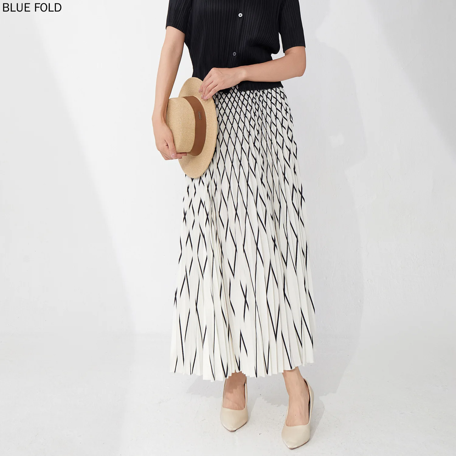 Summer Pleated Skirt Women's High-end Long Dress Loose Waist Drape Loose Stripes Fashionable and Versatile Miyake Skirt