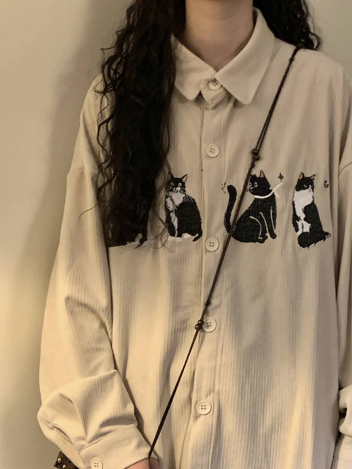 

Мужская свободная удлиненная рубашка NAGA: осенняя, повседневная, удобная, вельветовая, с вышивкой, стильная, для уличного образа