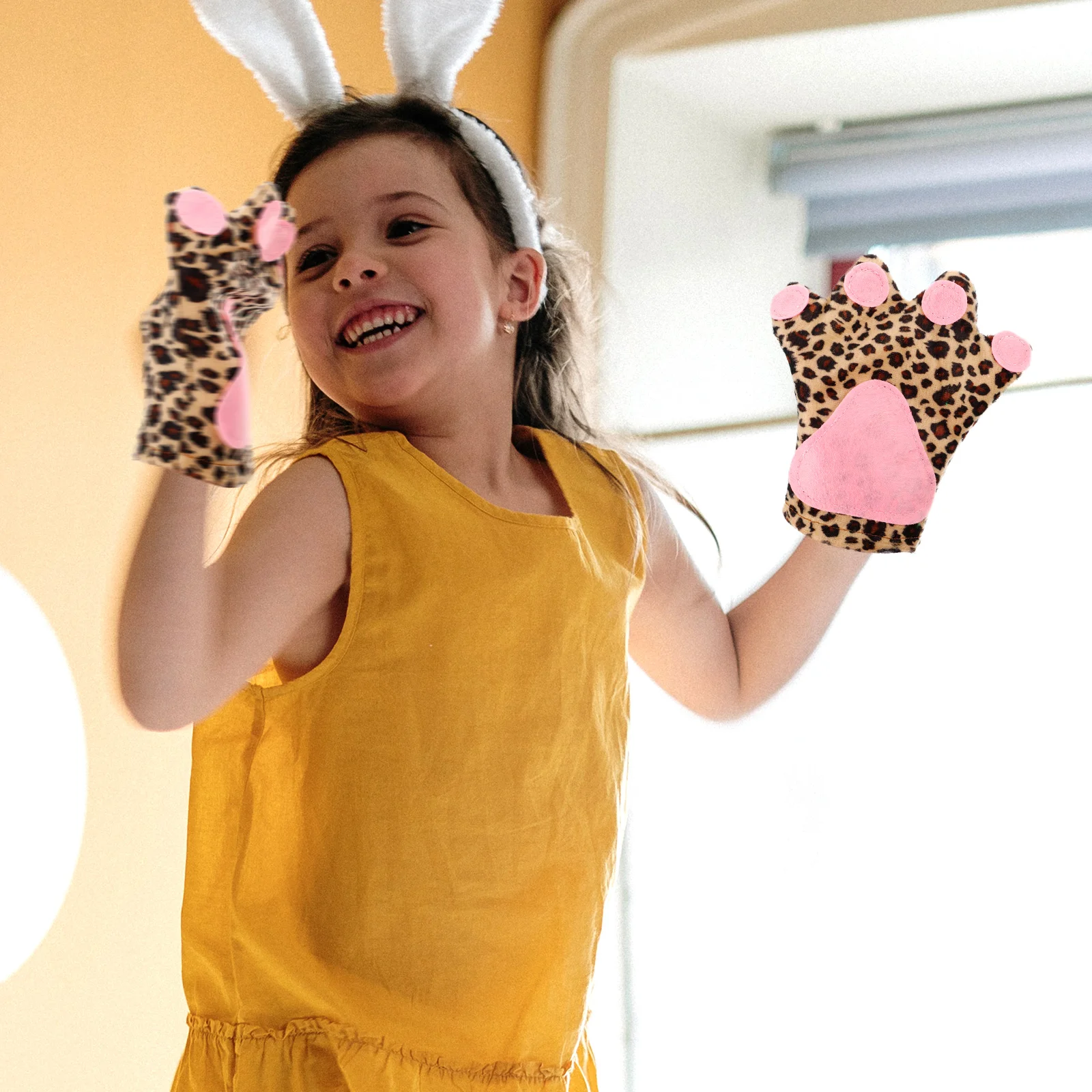 

1Pair Animal Paw Gloves for Cosplay Realistic Shape Soft Comfortable Material Party Performance Supplies Animal Paw Gloves