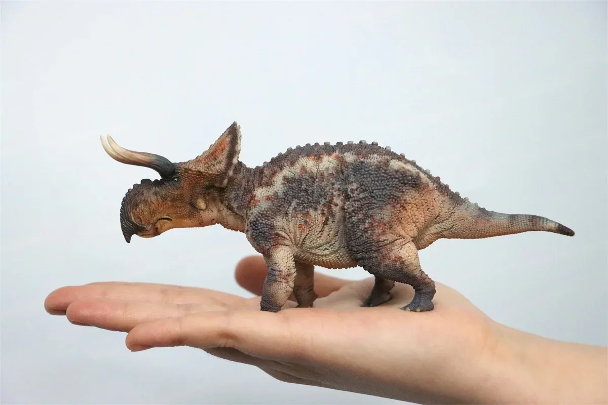 GRTOYS X HAOLONGGOOD 1/35 Nasutoceratops titusi Model Dinosaur Animal Figure Collector Realistic Scene Decoration  Gift Toy