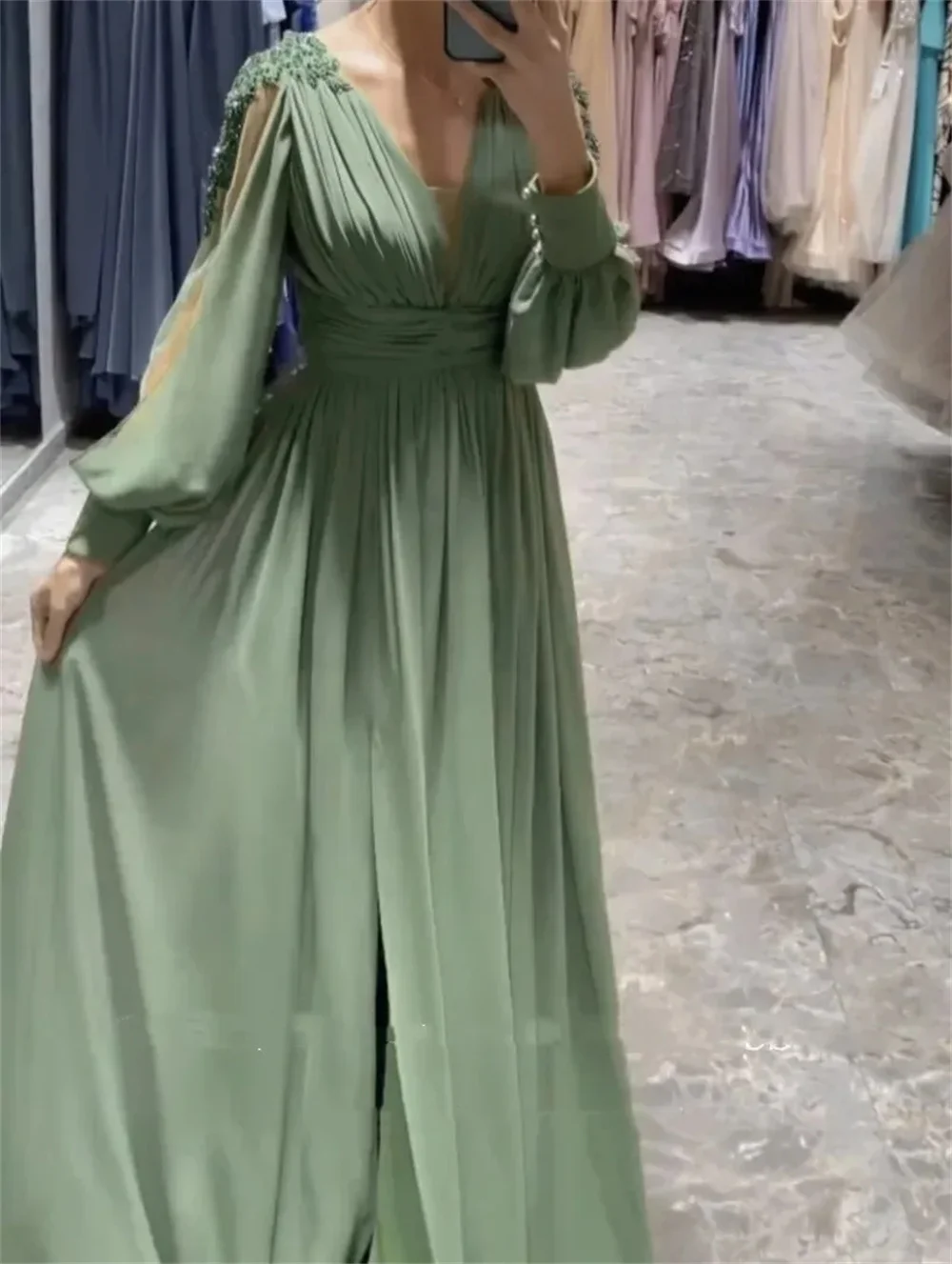 Cathy Light Green Chiffon فساتين سهرة V-neck A-line Modest Prom Dresses Elegant Long Sleeves Side Split Side Saudi Arabia 2024