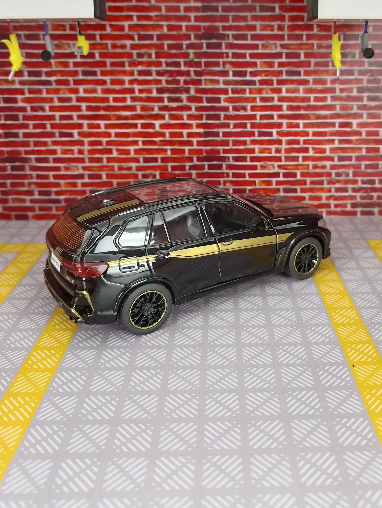 1:32 Bmw X 5M Suv Legering Auto Diecasts & Speelgoedvoertuigen Auto Model Geluid En Licht Terugtrekken Auto Speelgoed Voor Kinderen Geschenken