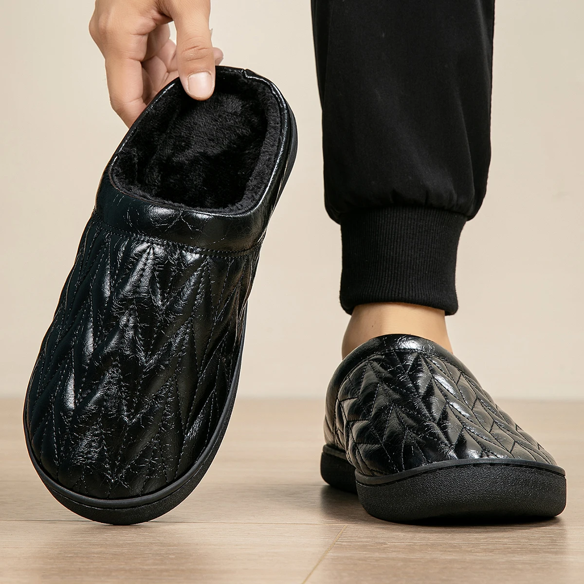 

Unisex Winter Men Slippers Warm Indoor Plush Men Shoes Casual Flat Light Soft Walking Couple Slippers Women Slippers Black