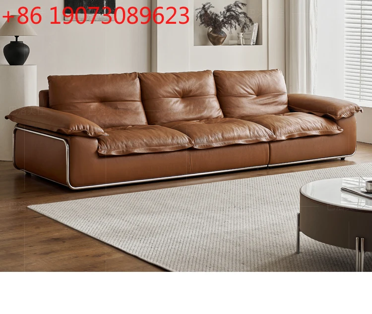 

Французский ретро-диван на три человека