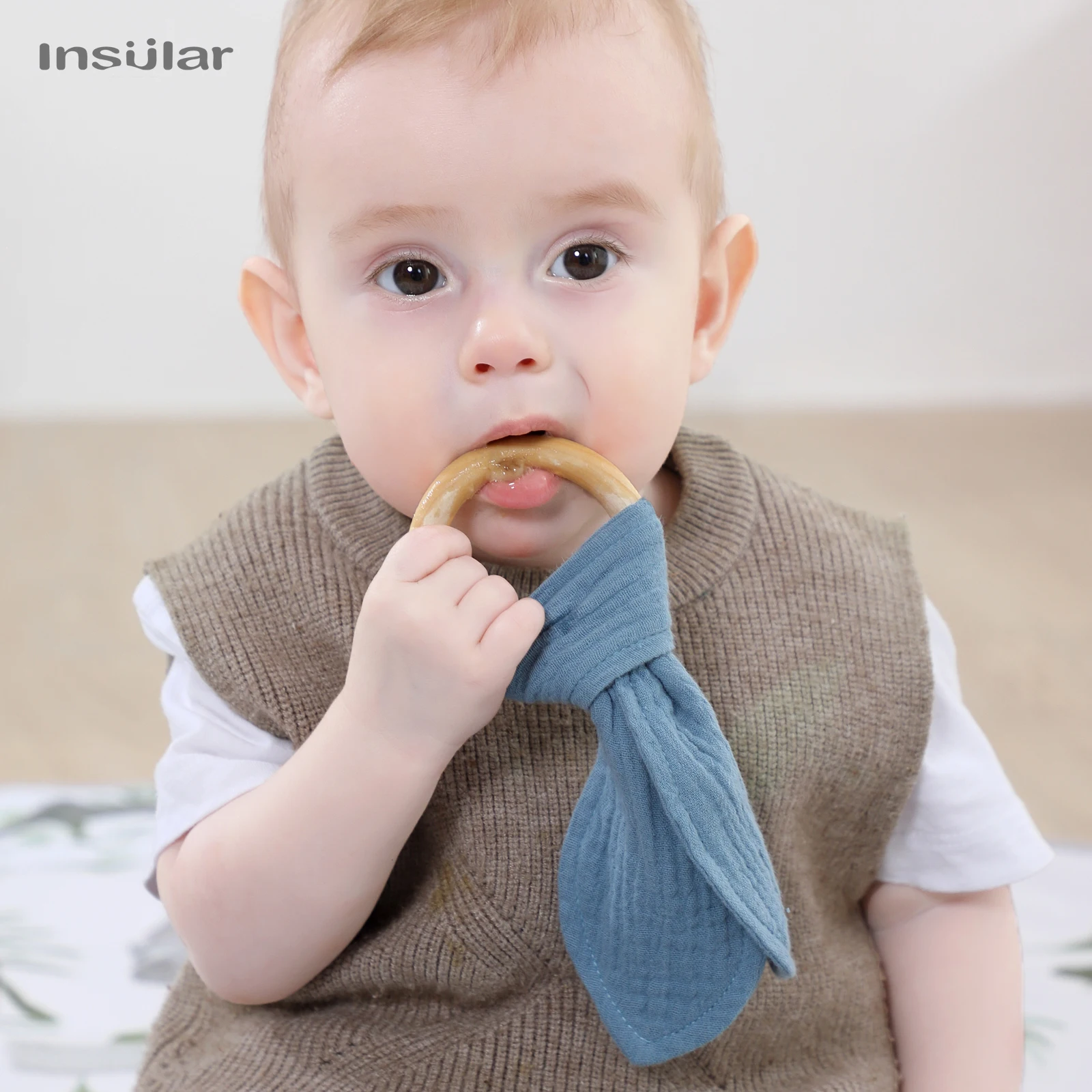 Wooden Bunny Ear Bite Ring Soothing Teething Toy for Infants with Saliva Towel and Hand Grip Training