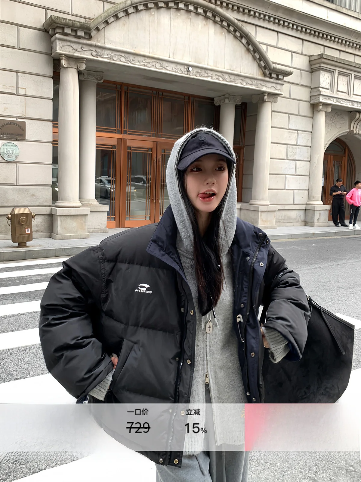 

Женская утепленная куртка Bla Du: теплая зимняя верхняя одежда в корейском стиле, прямой крой, полиэстер