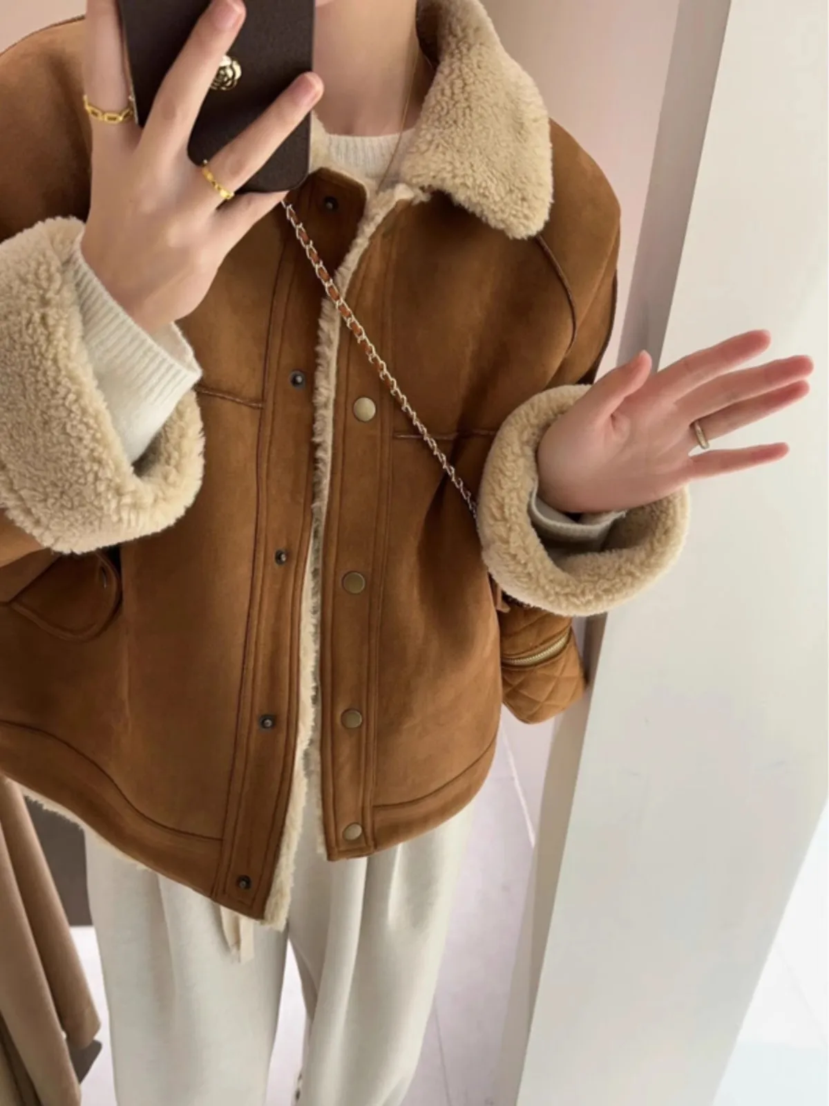 

Женская пуховая шерсть ягненка Brave Courageous Valiant Valorous Heroic Gallant Intrepid Fearless Dauntless Undaunted Unflinching