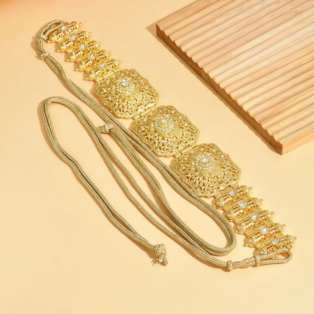 مجوهرات حزام العروس على الطراز المغربي، حبل، سلسلة، معدن مطلي بالذهب، نمط مجوف، حزام أداء فستان الزفاف العتيق