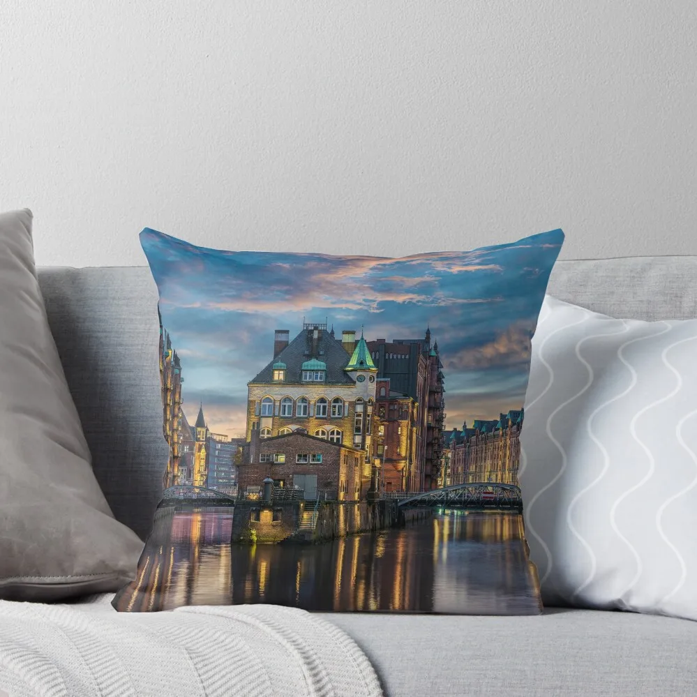 

Sunset in Hamburg Throw Pillow Pillowcases For Pillows anime girl Cushion Cover For Sofa pillow