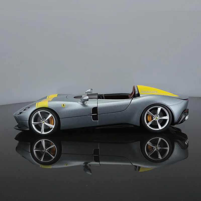 1/18 Scale Monza Sp1 Sports Car Simulation Alloy Car Model Static Display Collectible Toy Gift Souvenir Decoration