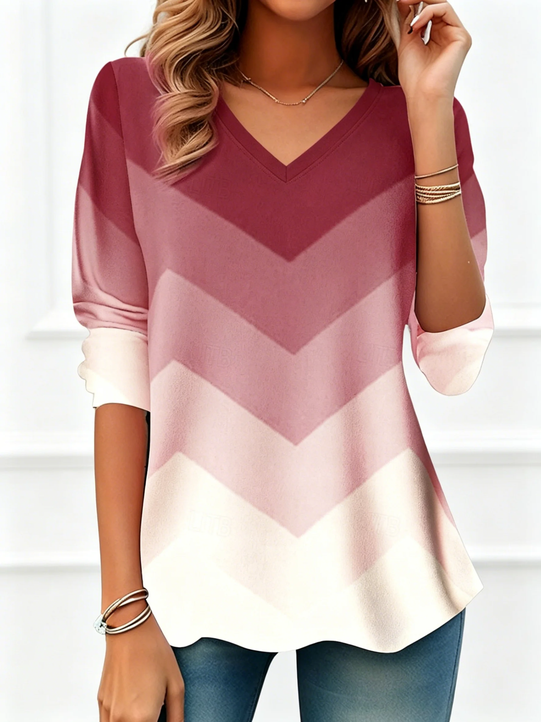 

Women's Pink Ombre Chevron Print V-Neck T-Shirt, Casual Loose Tops for Spring Summer Daily Streetwear