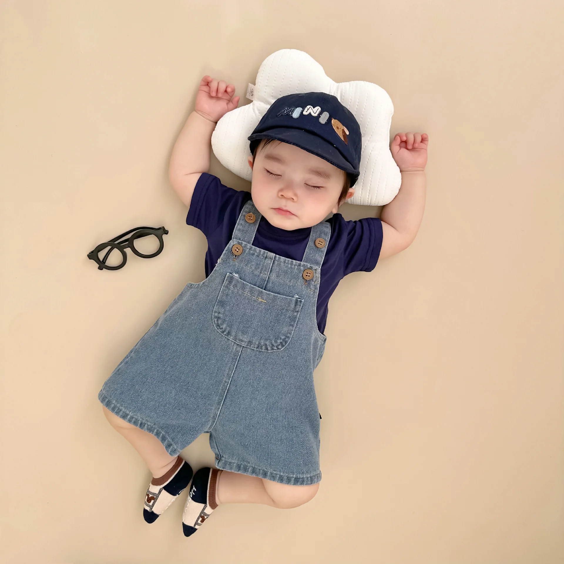 2024 Summer New Baby Overalls Set Infant Boy Girl Sleeveless Denim Strap Shorts + Letter Print T Shirt 2pcs Suit Toddler Outfits