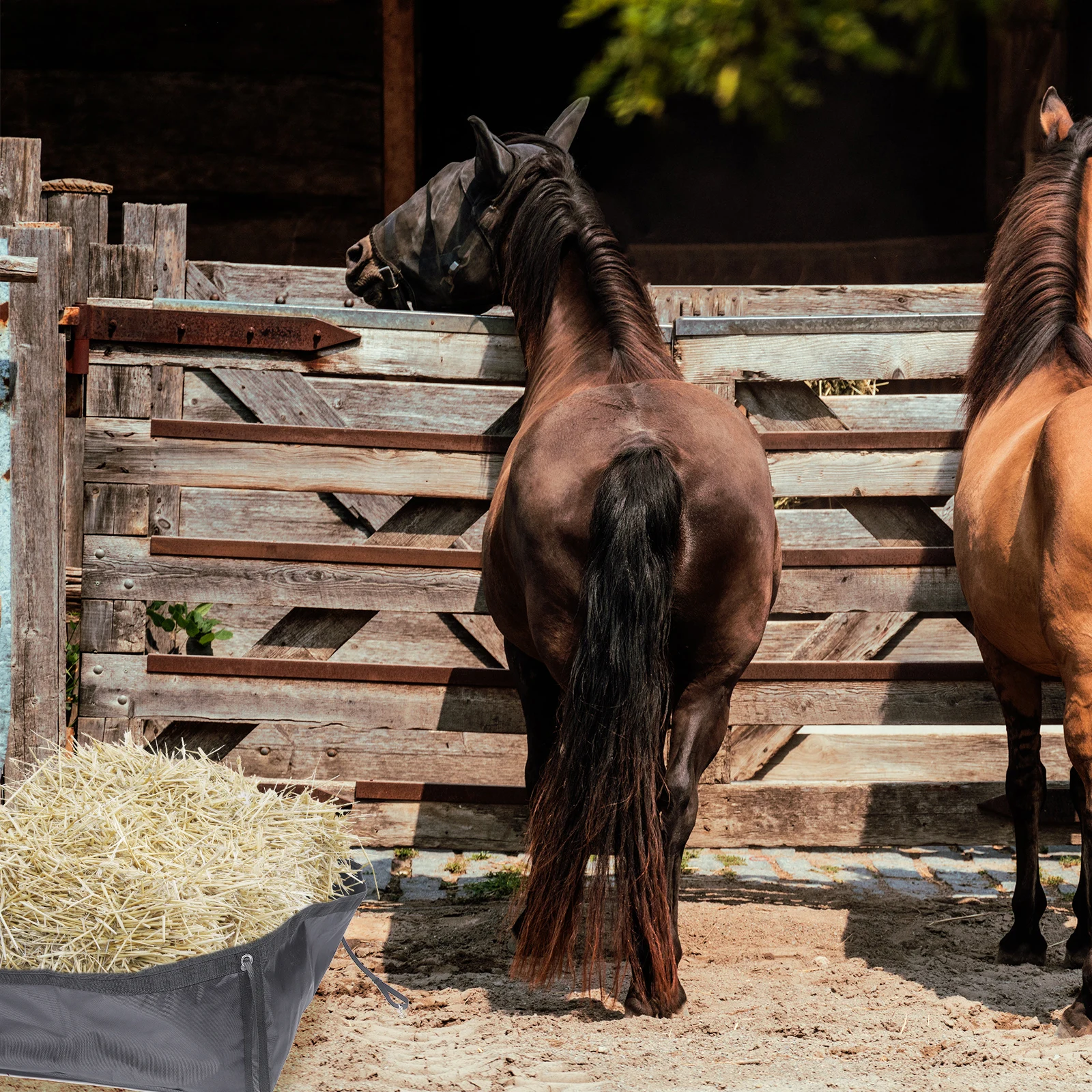 

Corner Hay Feeder Bag for Horse Goat High Strength Tear Resistant Mesh Bottom Hanging Slow Feeding Nets Large Capacity Storage