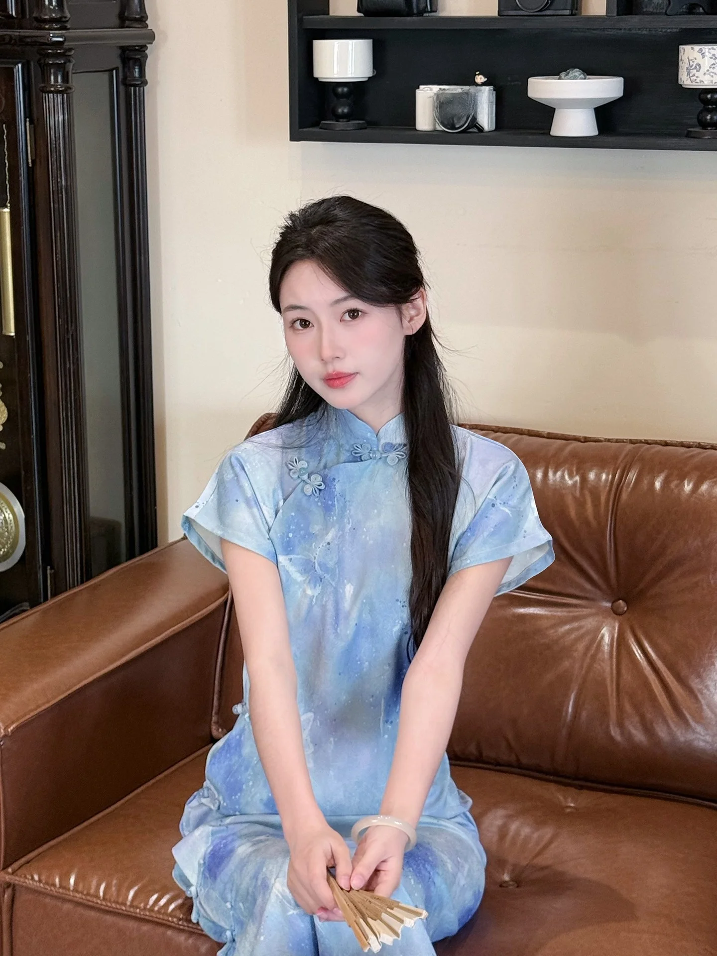 

Blue Vintage Style Chinese Dress Full Open Collar Office Appropriate Short Sleeve Long Qipao for Young Women
