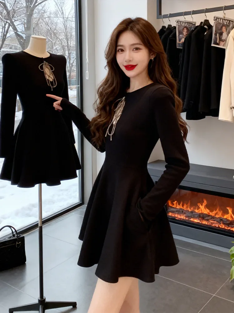 

Новинка осенне-зимнего сезона: Женское облегающее платье-футляр с длинным рукавом, вязаное, с завязками на талии, сексуальное, А-силуэт, с дизайнерским поясом Pure Desire