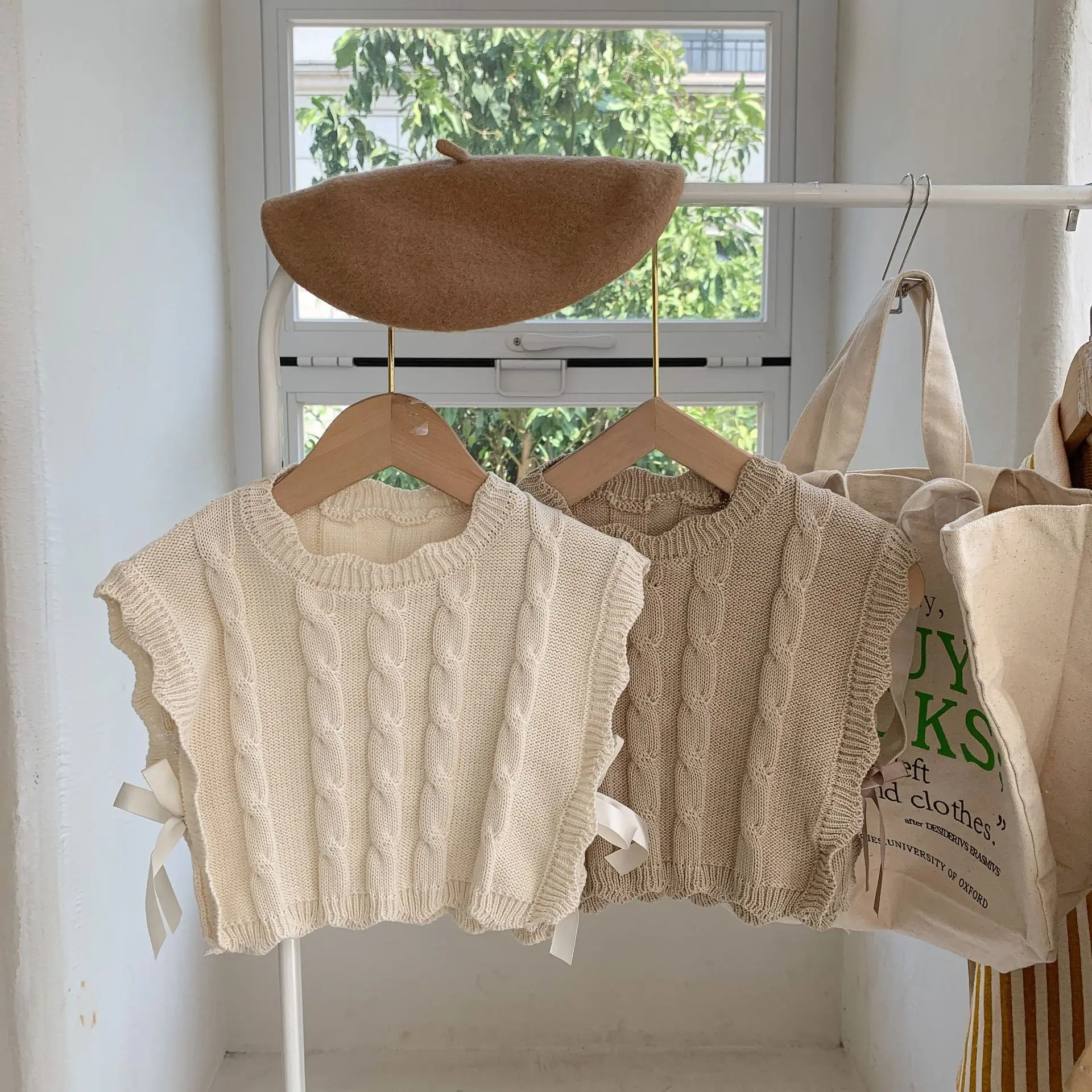 Korean Style Girls Knitted Vest 2025 Spring Autumn New Lace-up Baby Girls Sleeveless Top Girls Knitwear Waistcoat