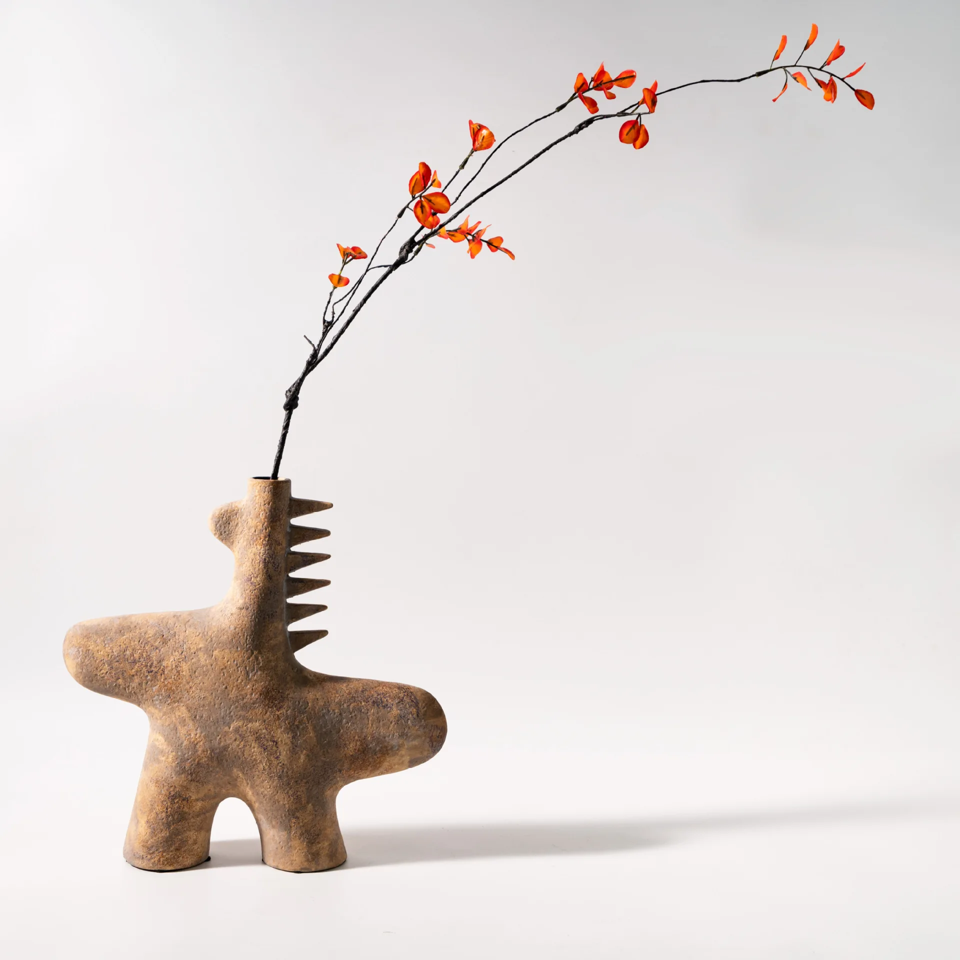 Abstract Irregular Ceramic Vase Retro Tribal Art Flower Container Wabi‑Sabi Desktop Ornament for Home B&B Model Room Decor