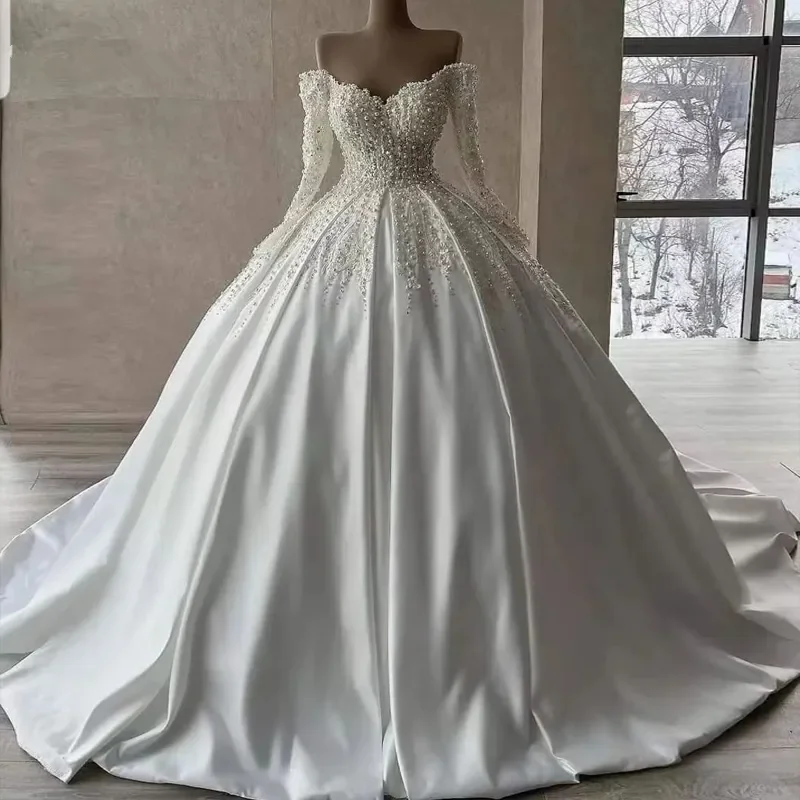 Romantic Ball Gown Princess Wedding Dress 2024 Off Shoulder V Neck Lace Up Back Beaded Appliques Long Sleeve Bridal Gown