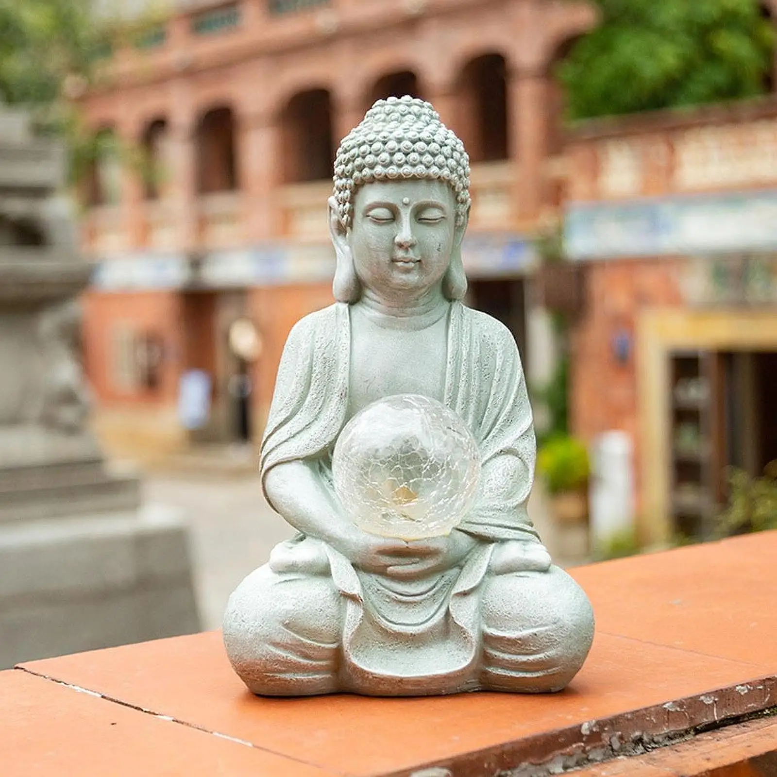 Estatuilla de Buda, adorno, decoración de patio, regalo de cumpleaños, estatua Solar de jardín al aire libre, luz para Patio, porche, balcón, césped