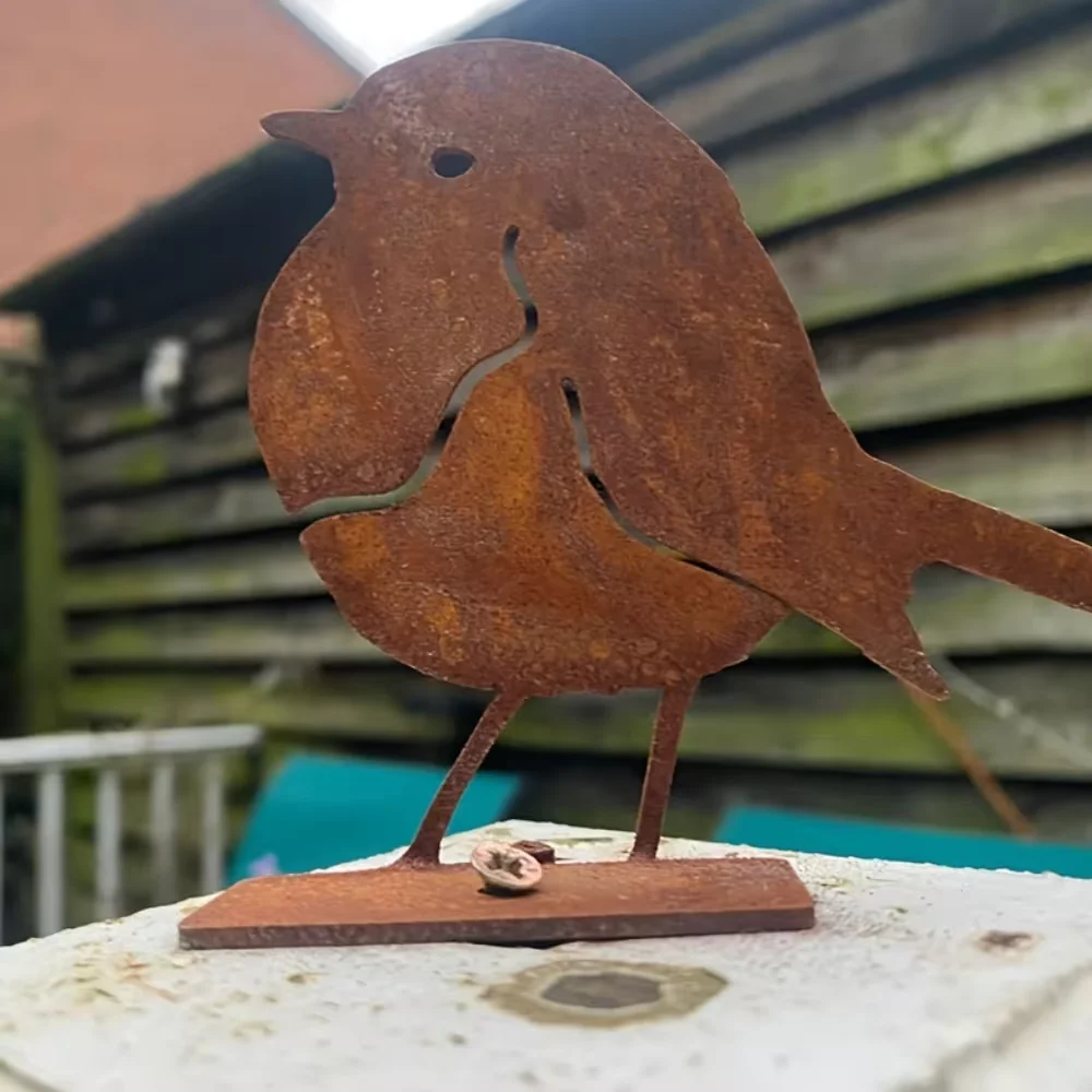 1pc rusty metal robin outdoor decoration, natural rusty and corroded outdoor decorative bird crafts for garden, fence, yard,