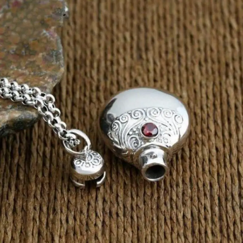 Colgante antiguo de plata, nuevo estilo, botella de Perfume, colgante de olla pequeña, colgante de caja Gawu hueca Retro, joyería para mujer
