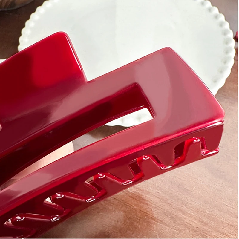 جديد التصميم الإبداعي الهندسة السنة الجديدة مشبك شعر أحمر ضوء فاخر موضة خلات القرش كليب مشبك شعر للفتيات امرأة