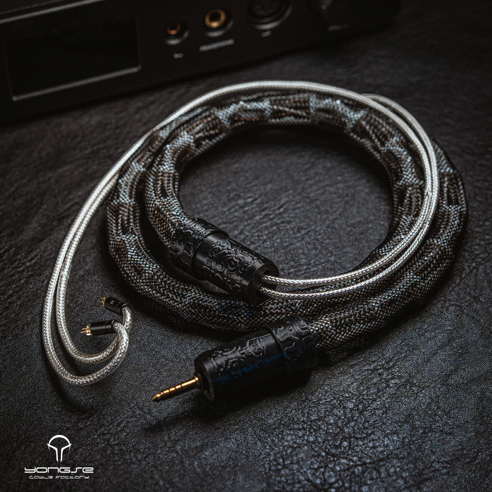 Kabel słuchawkowy Yongse A-melody z amortyzacją wibracji, kompozytowa konstrukcja 4+2 żył, rezonans dwumateriałowy.