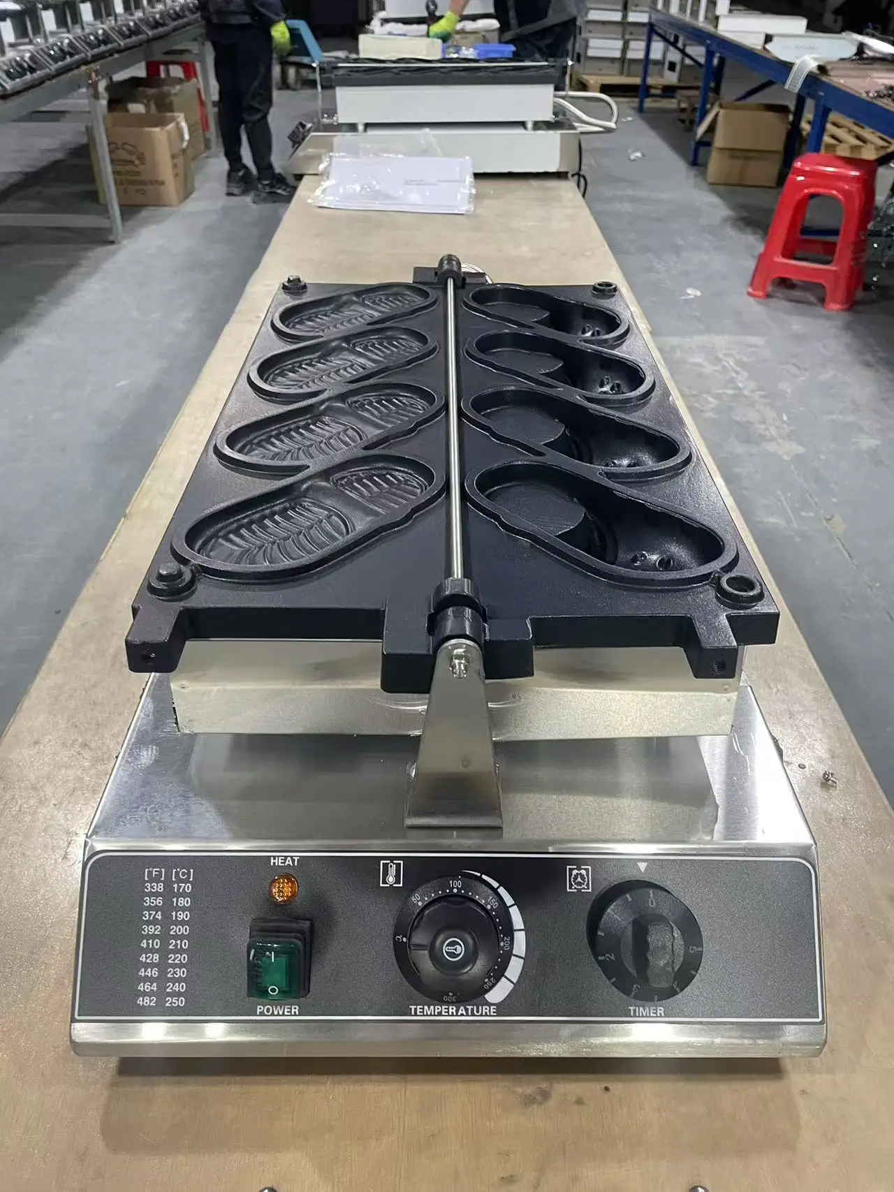 4 шт., новый дизайн, коммерческая электрическая антипригарная обувь из нержавеющей стали с отверстиями, вафельница, тапочки, оборудование для закусок