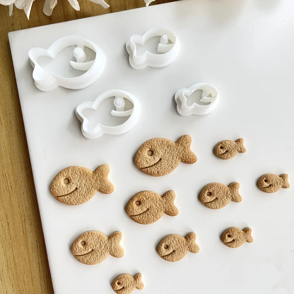 Kit de Cortadores de Galletas con Forma de Pez en 4 Tamaños, Moldes Divertidos con Forma de Pez de Dibujos Animados para Actividades de Verano, para Cortar Galletas y Hacer Fondant a Mano
