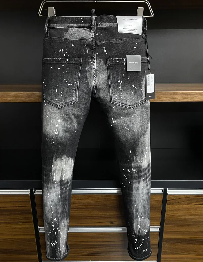 Fashion merek desain baru celana Jeans Denim pria lubang ramping lurus celana panjang kancing klasik Coolguy DSQ2 hitam JENAS untuk pria D2