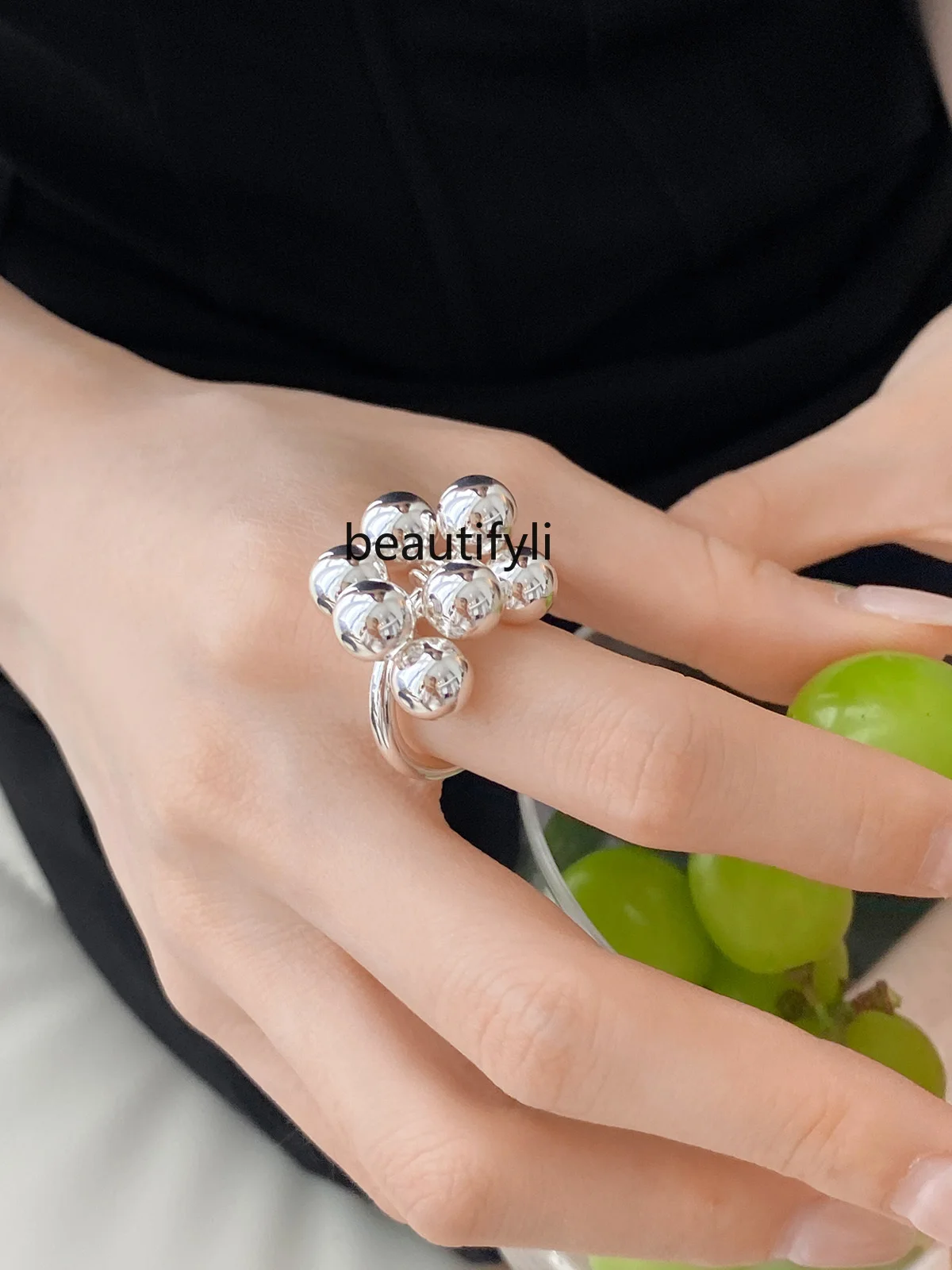 Silver Grape Ball Ring Simple High Cold Texture Light Wind Minority All-Match Eye-Catching Ring