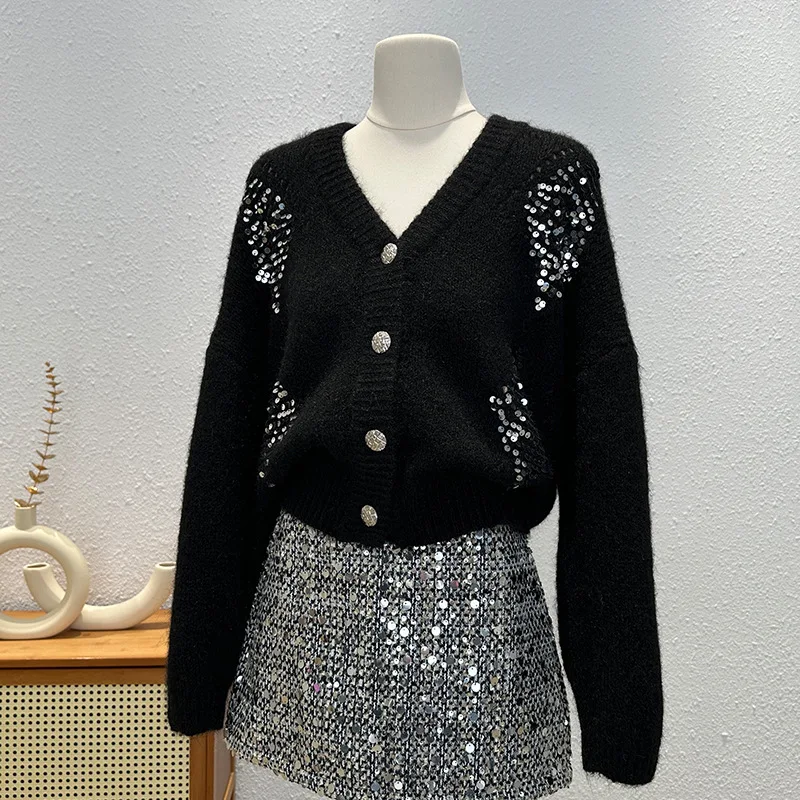 Cardigan lavorato a maglia con paillettes lucide per donna Moda autunnale con scollo a V tinta unita morbido maglione caldo cappotto maglioni stile francese