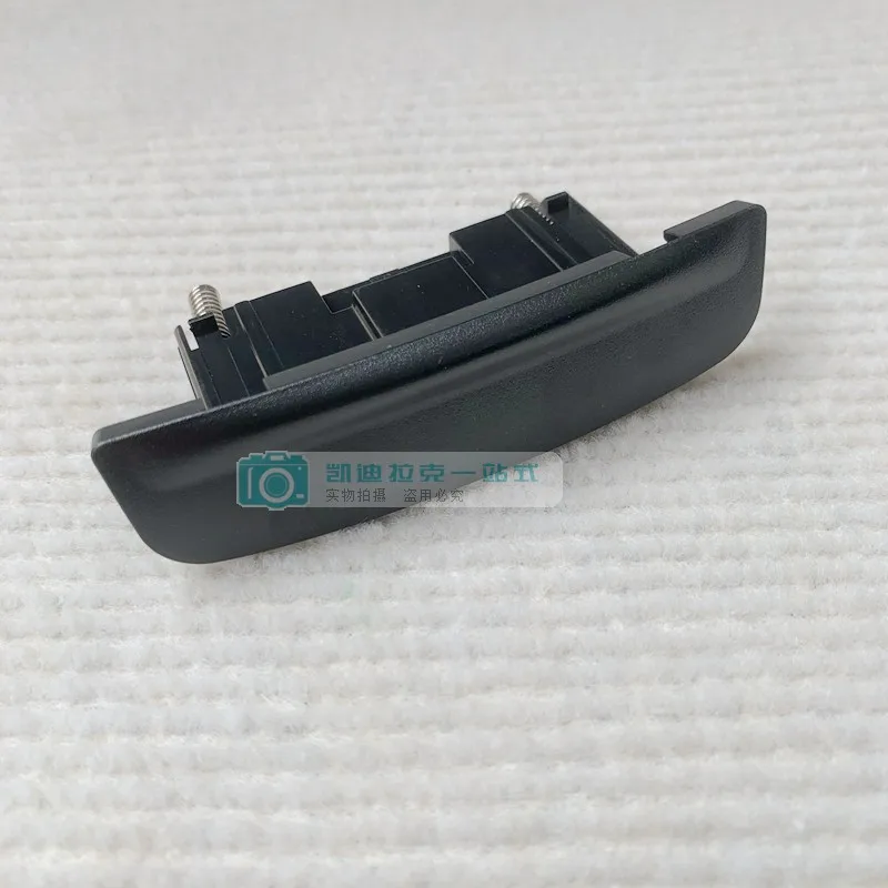 

1PC for Cadillac 16-19 XT5 Armrest box lid switch button