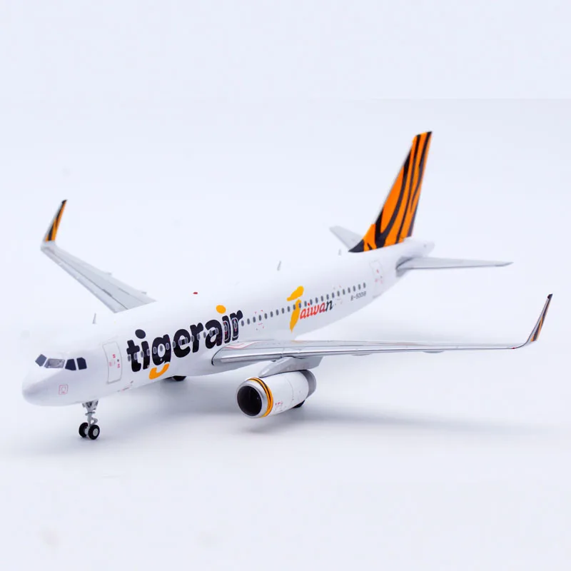 Xx20275 liga avião colecionável presente jc asas 1:200 tigerair taiwan airbus a320 diecast aeronave jet modelo B-50018 com suporte