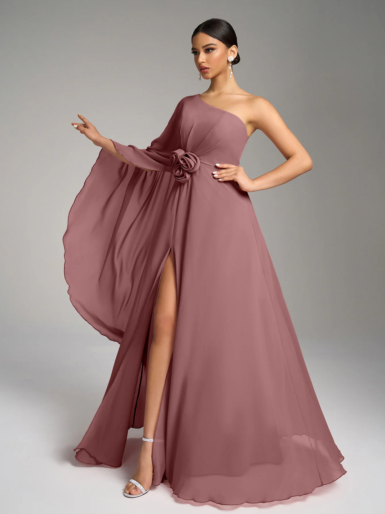 Vestido de Festa Feminino UNITHORSE com Um Ombro e Flores Tridimensionais