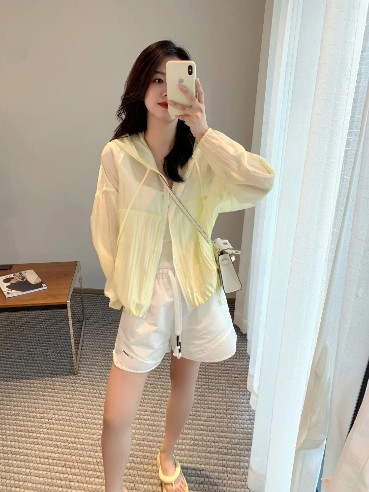 

Sun Protection Ice Silk Loose Cover up ort Thin Women's Summer Faion Outerwear Casual Loose Fit Zipper Closure